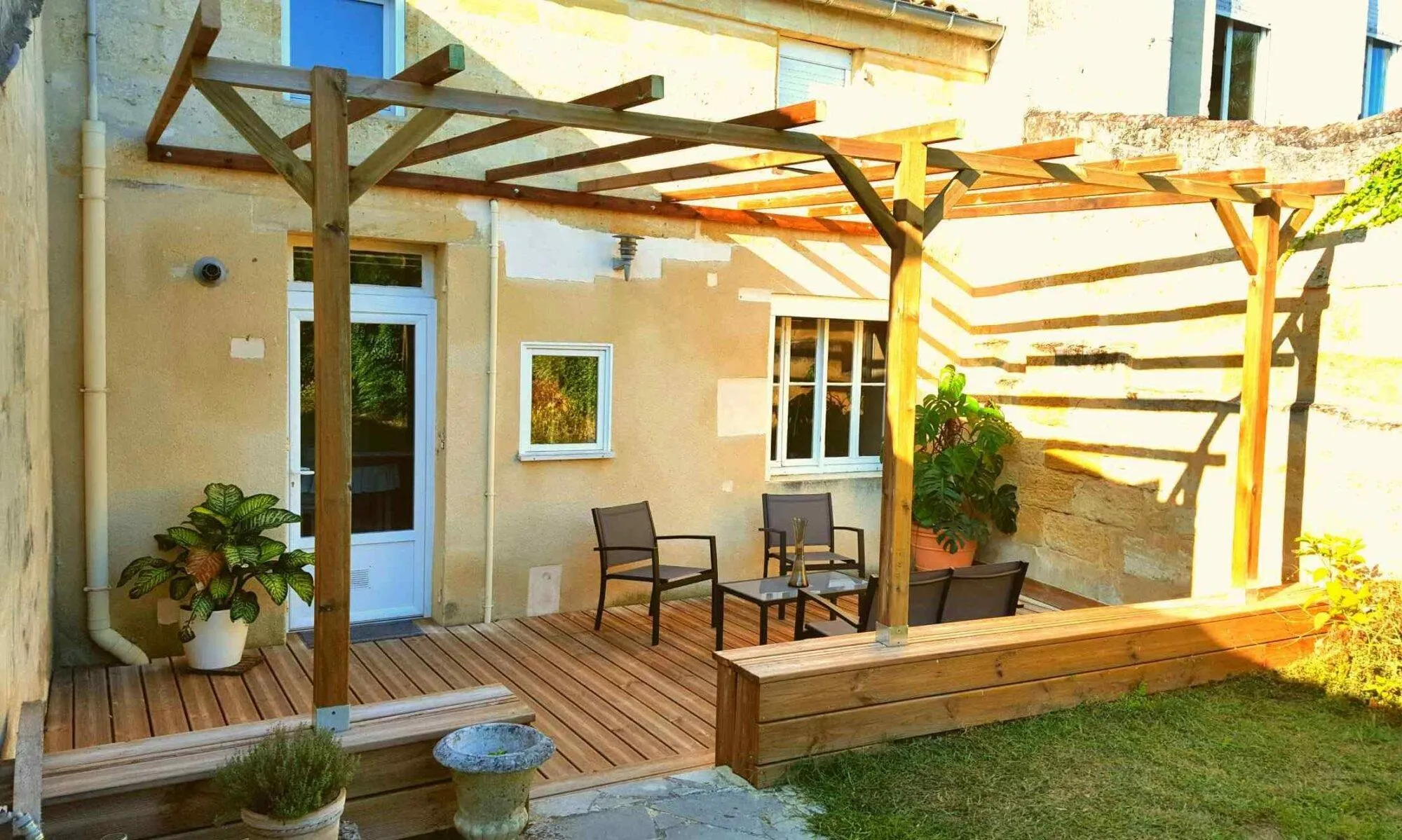 Terrasse et pergola à Libourne (33)