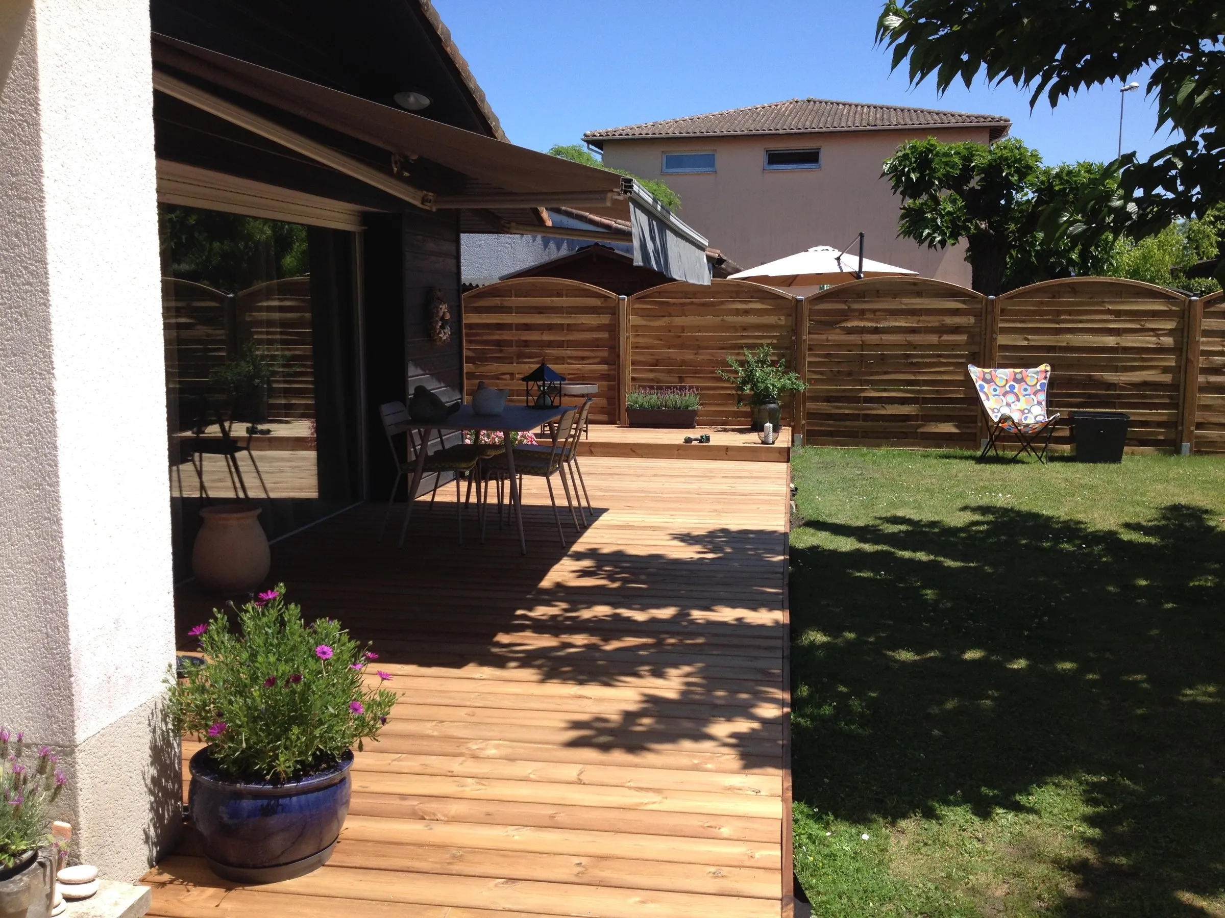 Terrasse en bois réalisée par SR Aménagement