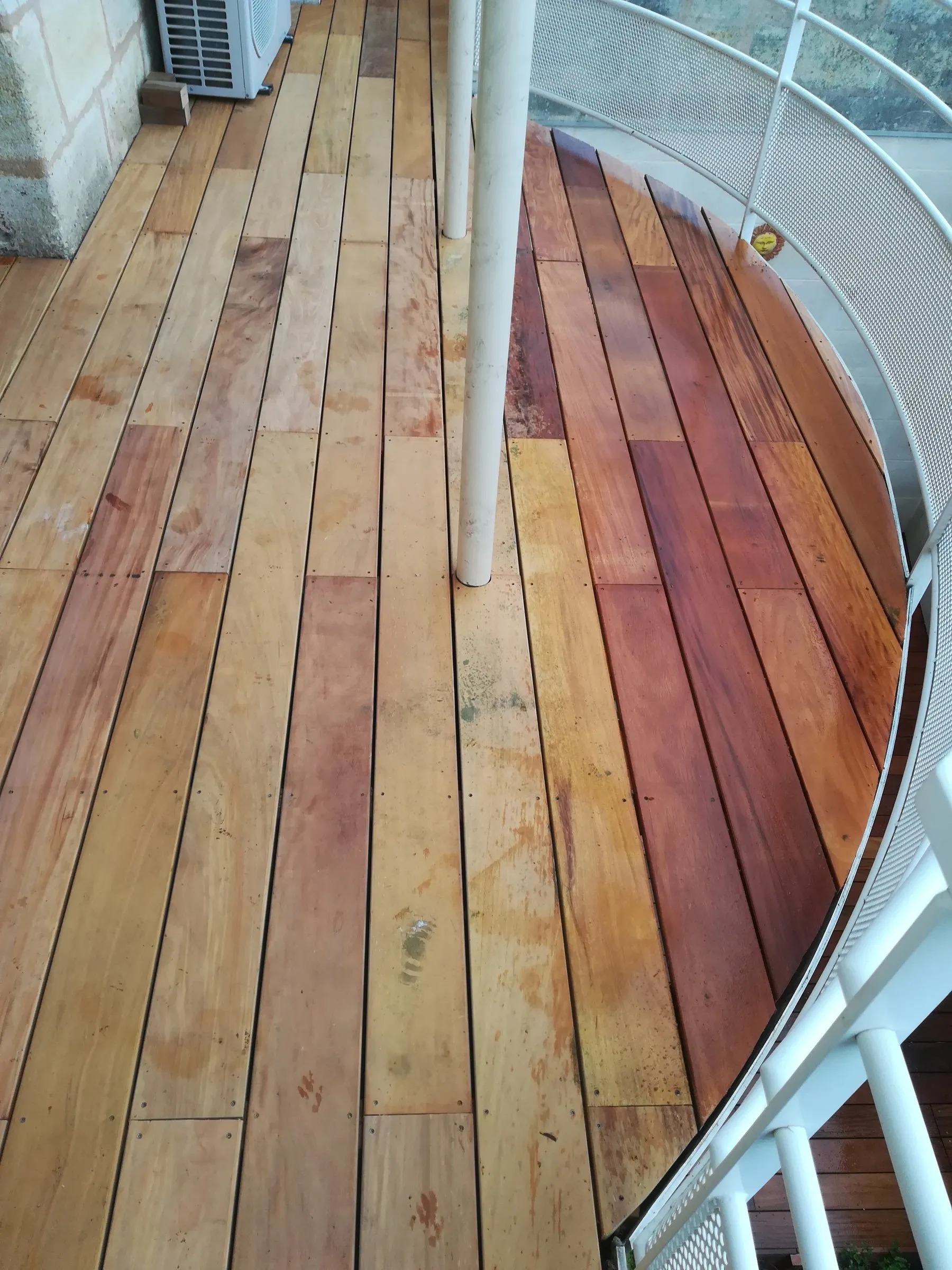 Terrasse en bois réalisée par SR Aménagement