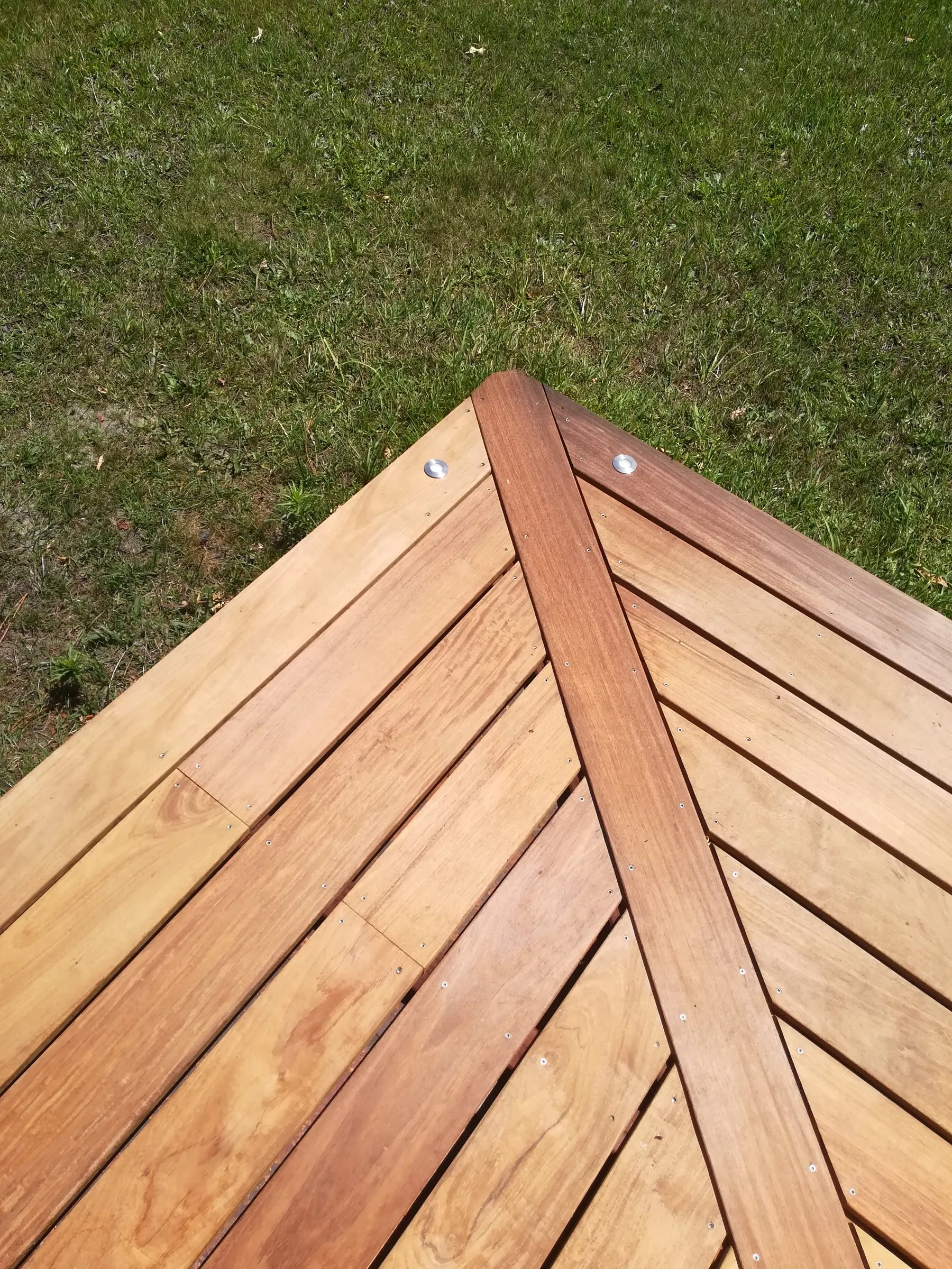 Terrasse en bois réalisée par SR Aménagement