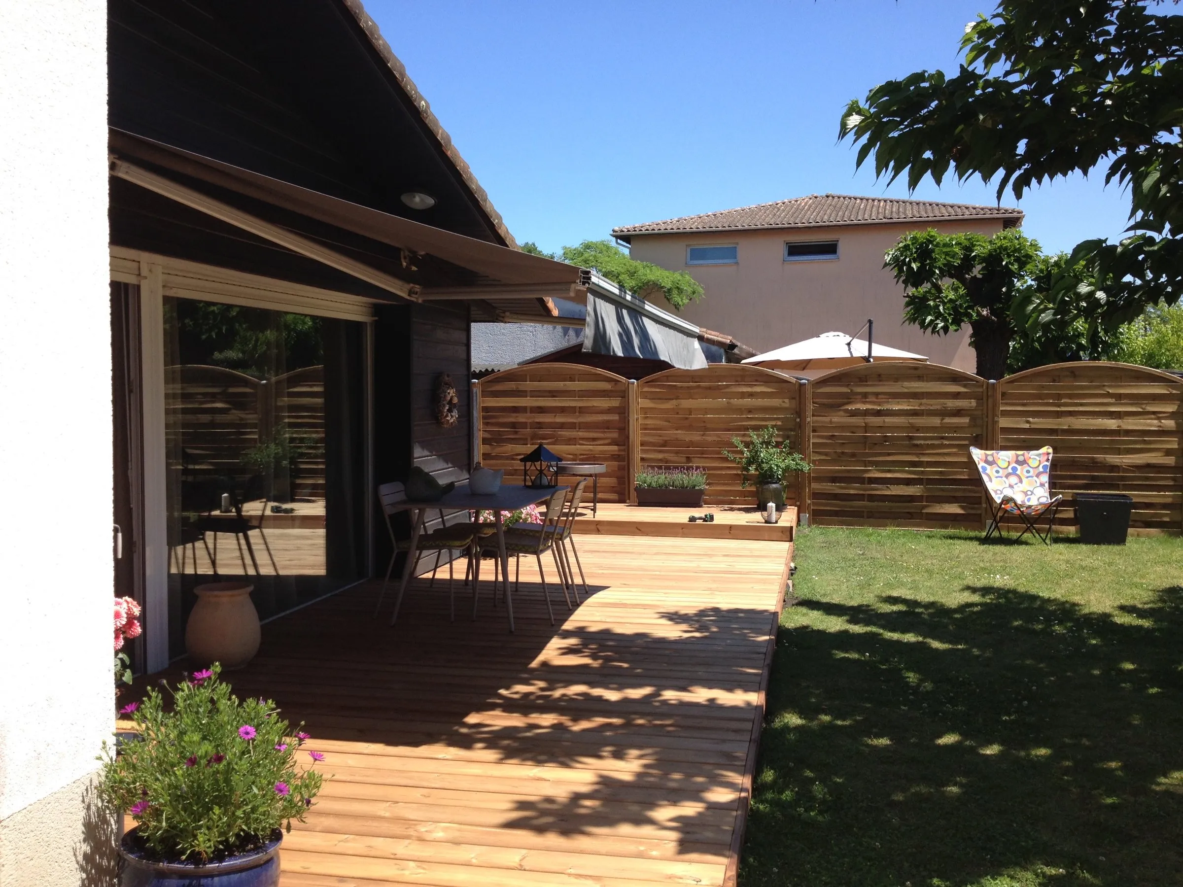 Terrasse en bois réalisée par SR Aménagement